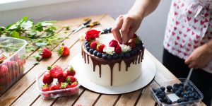 آموزش دکور کیک در اصفهان